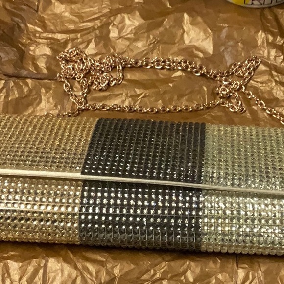 Silver and black clutch - Picture 5 of 5